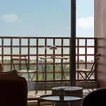Lejlighed Seaview In Complex Iron Code