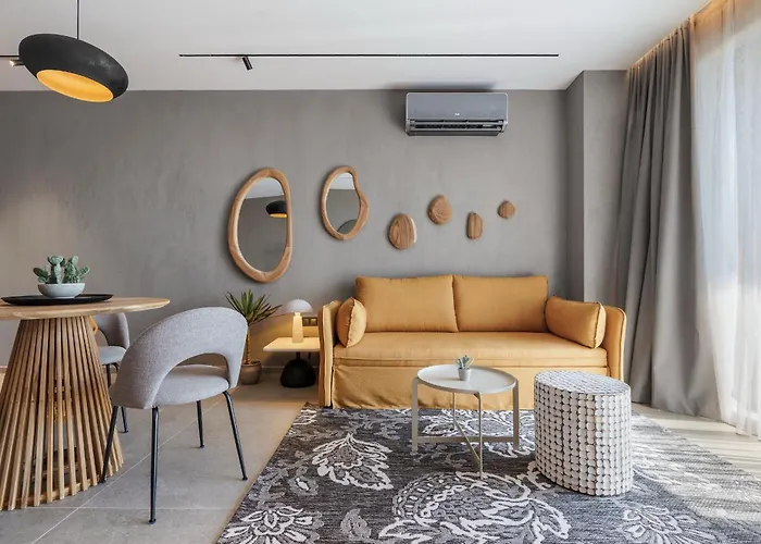 Seaview In Complex Iron Code Varna