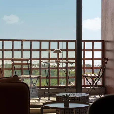 Lejlighed Seaview In Complex Iron Code